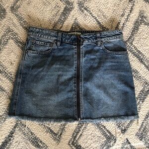 Free People Denim Blue Jean Mini Skirt Zip it up size 30